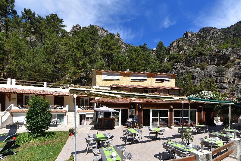 Arena Restaurant Le Refuge Hotel 3*